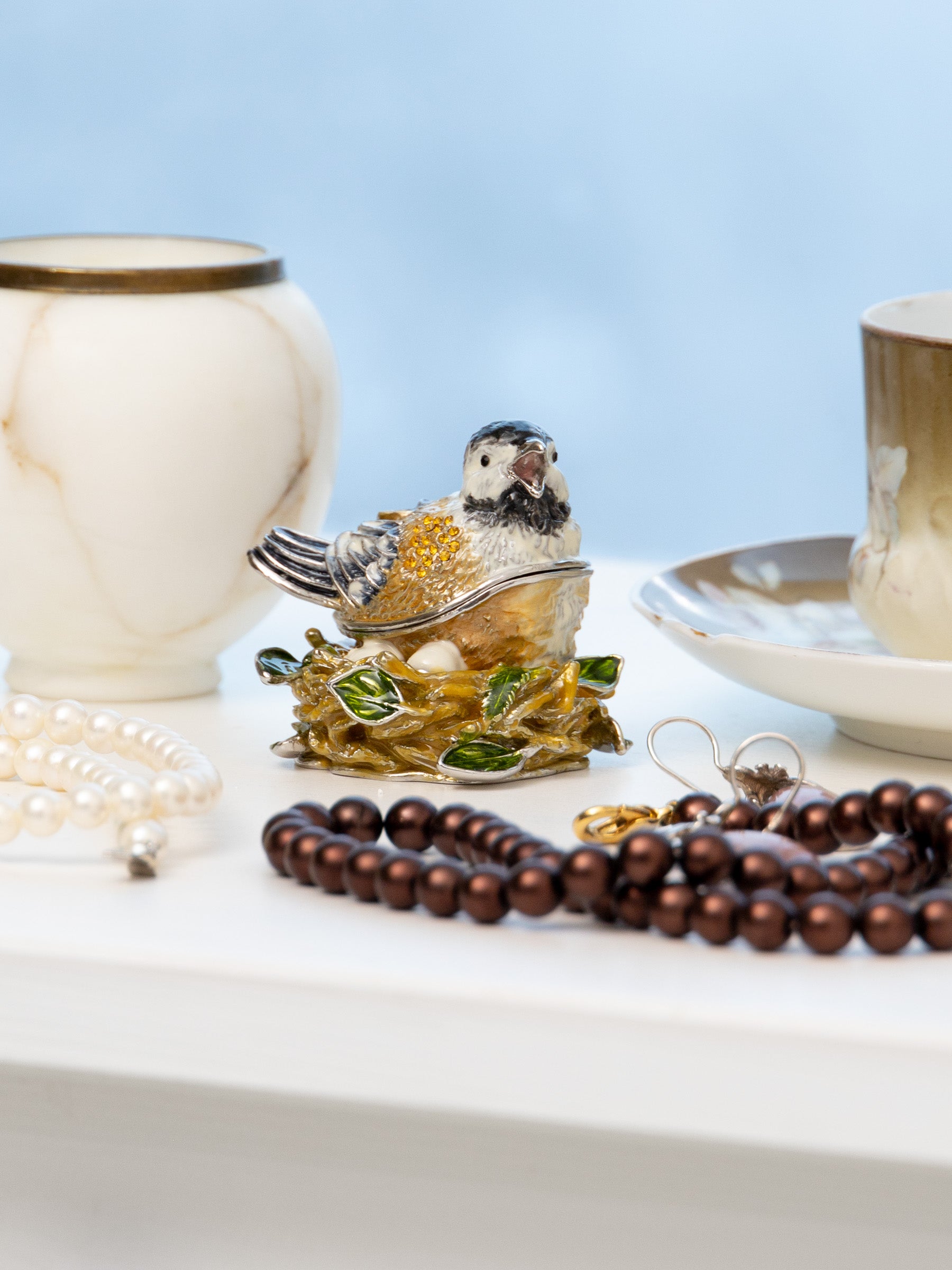 Keren Kopal Bird in a Nest