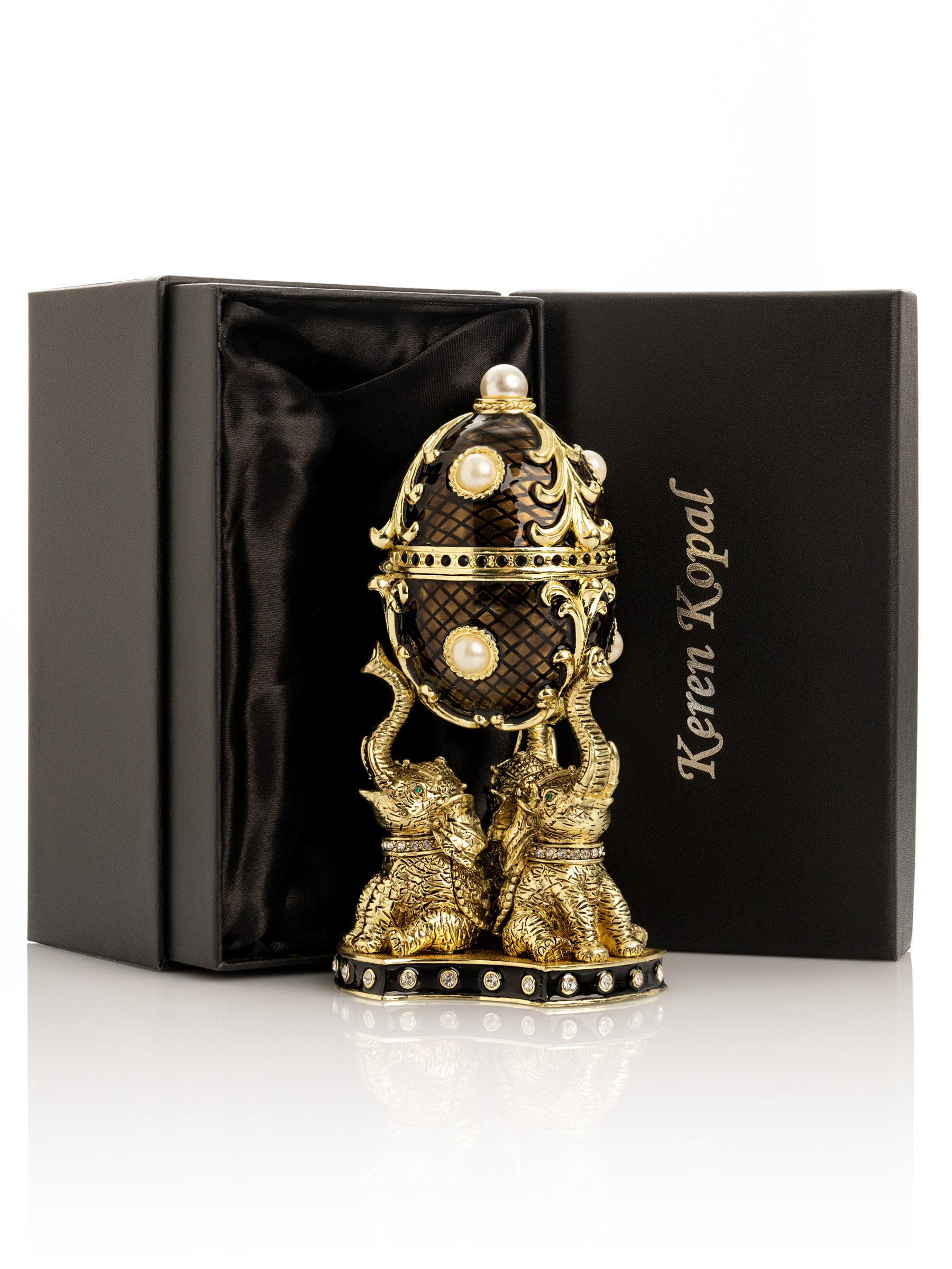 Goldenes blaues Fabergé-Ei mit einem goldenen Elefanten