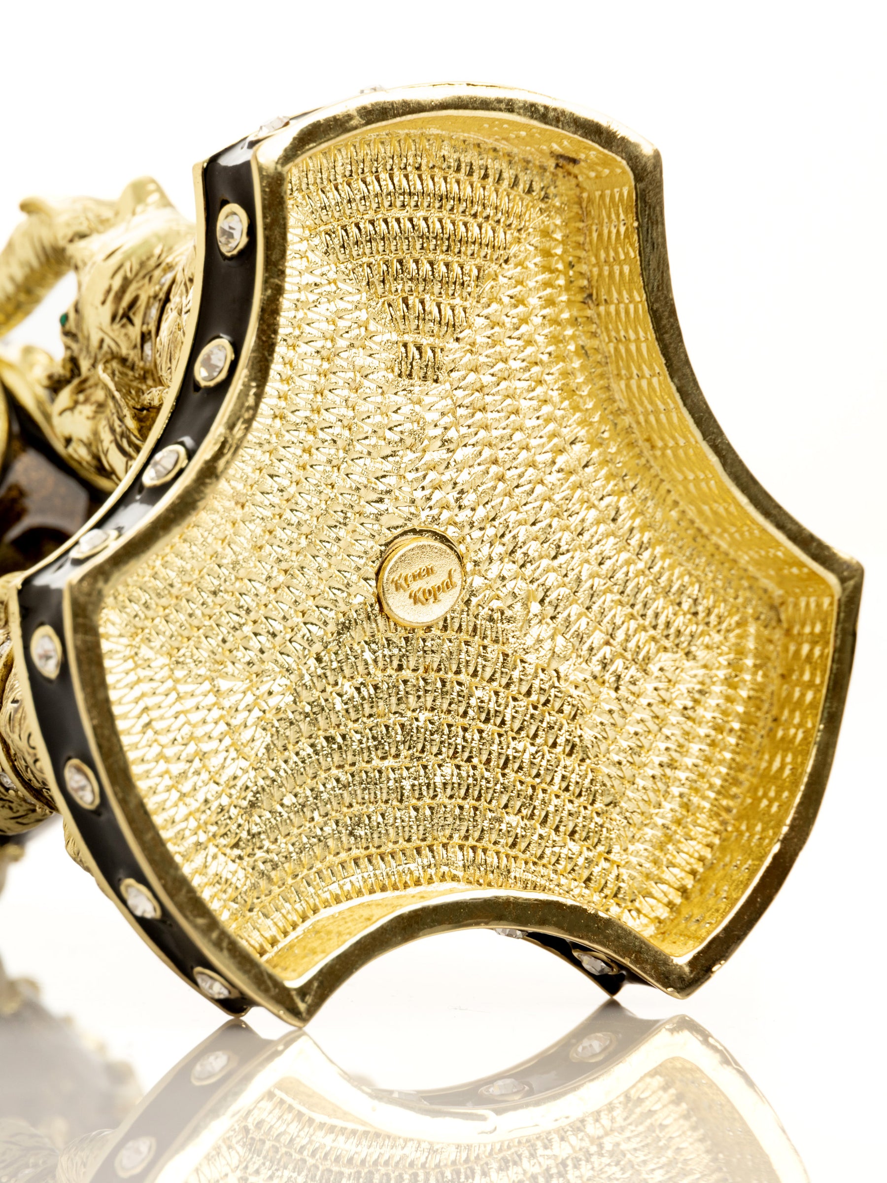 Goldenes blaues Fabergé-Ei mit einem goldenen Elefanten