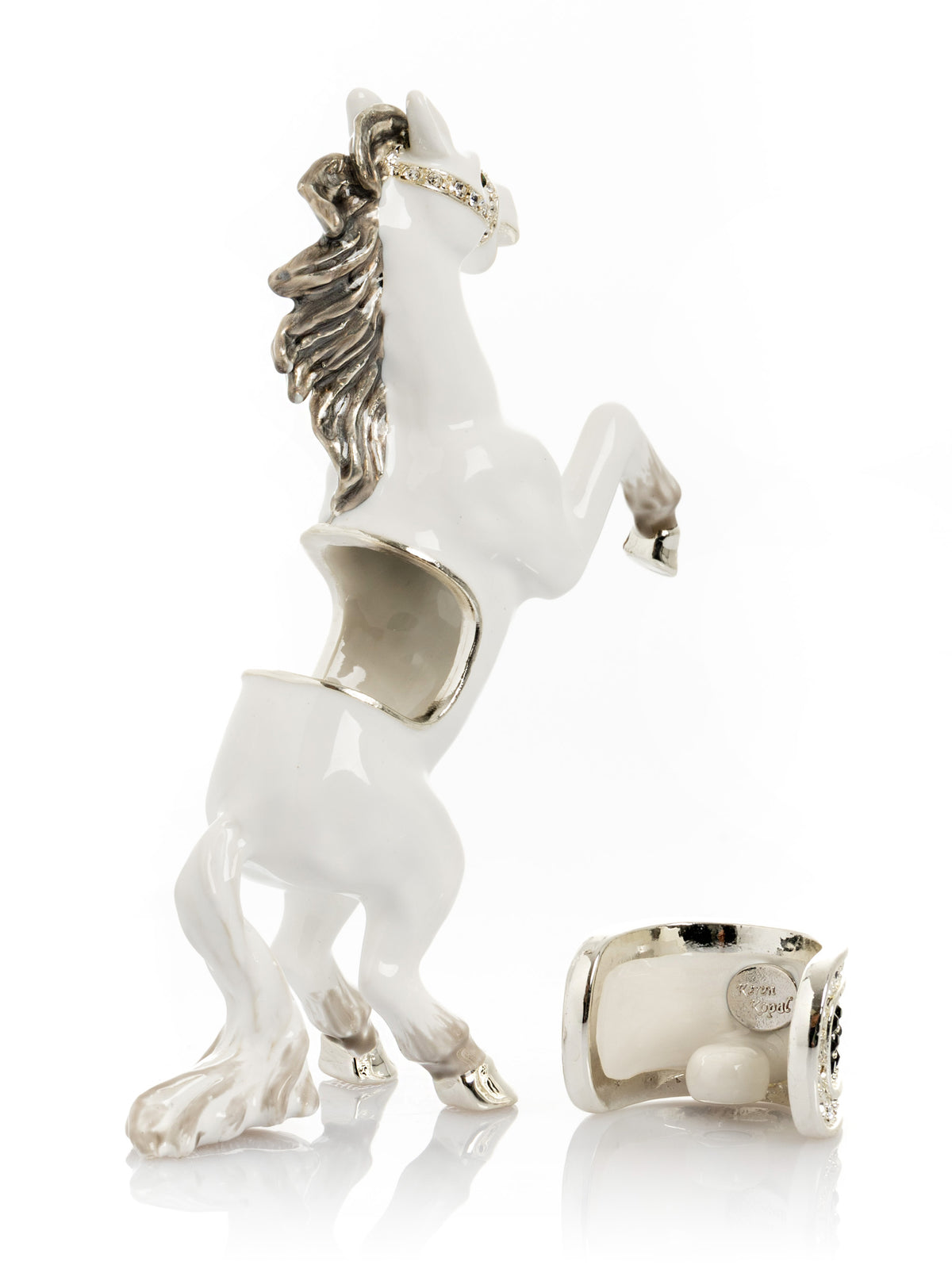 Keren Kopal White Horse