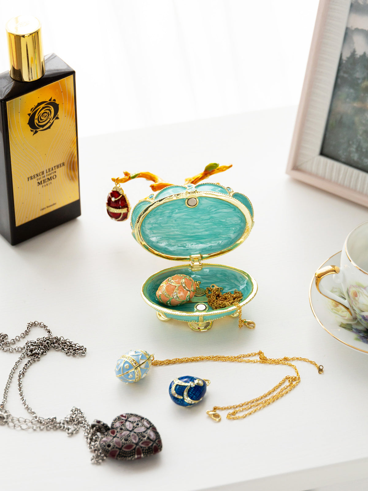 Baum mit Fabergé-Eiern