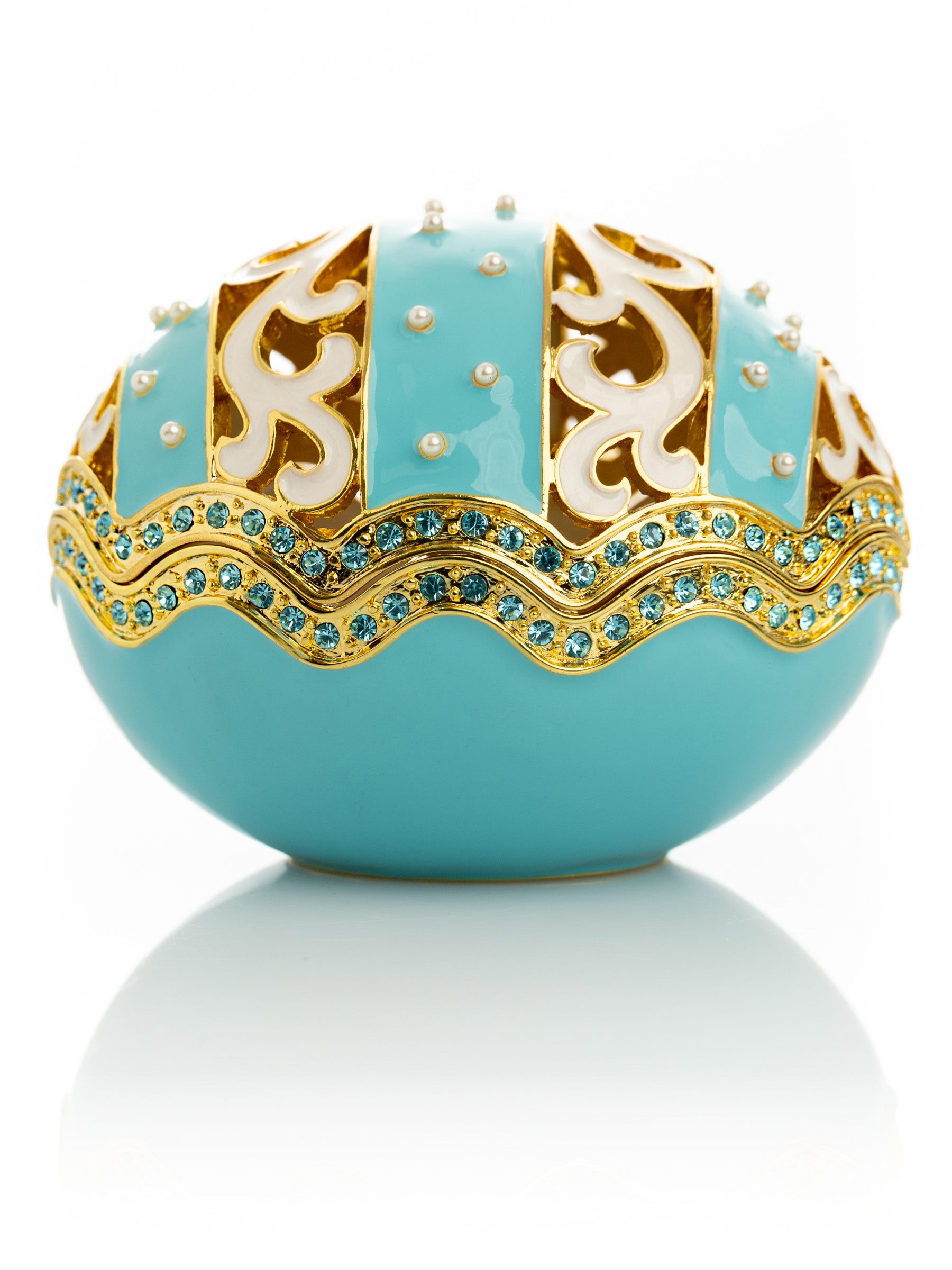 Turquoise Egg with pearls