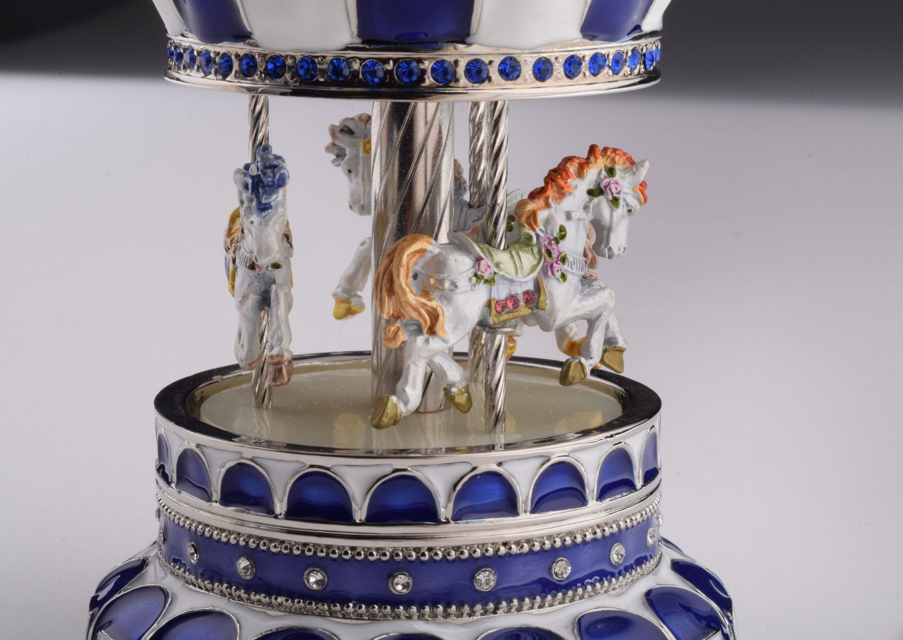 Keren Kopal Blue Wind up Musical Carousel
