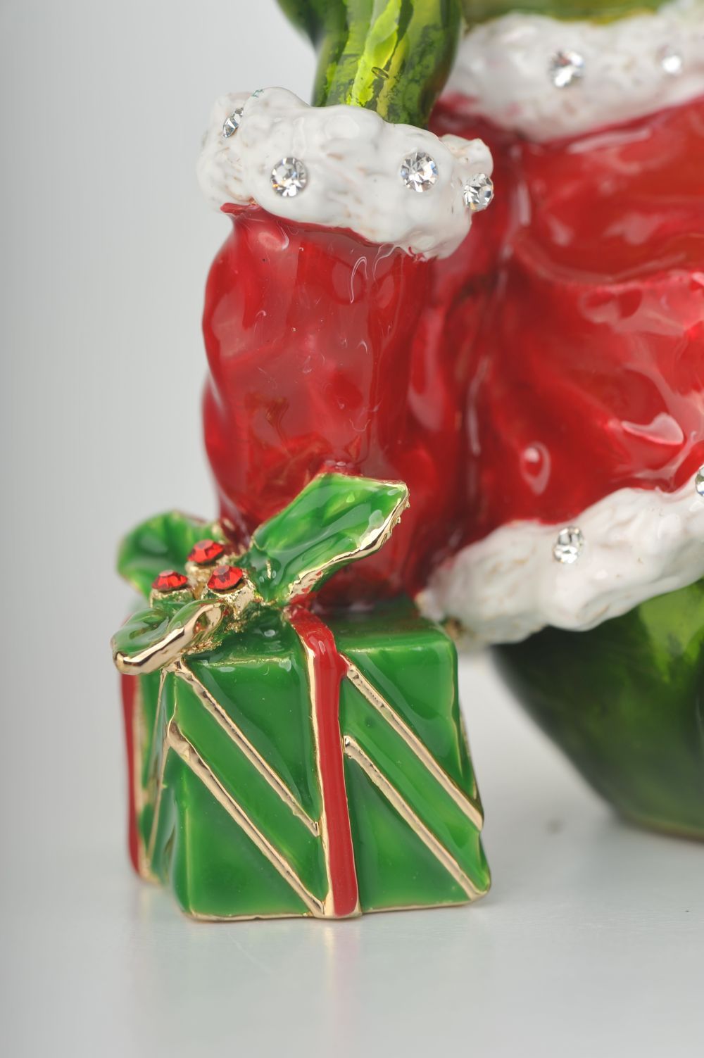 Keren Kopal Christmas Frog with Presents