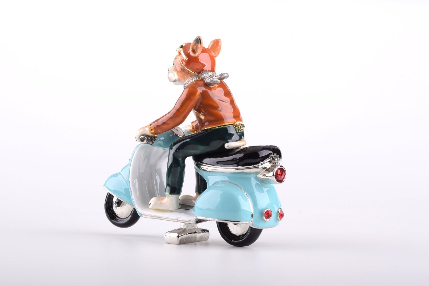 Keren Kopal Dog on Vespa  141.50