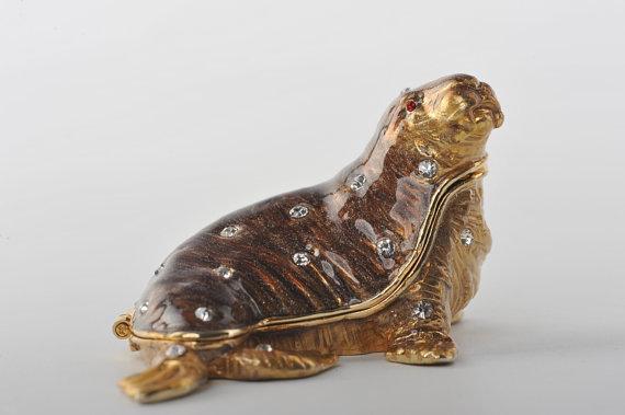 Keren Kopal Golden Sea Lion