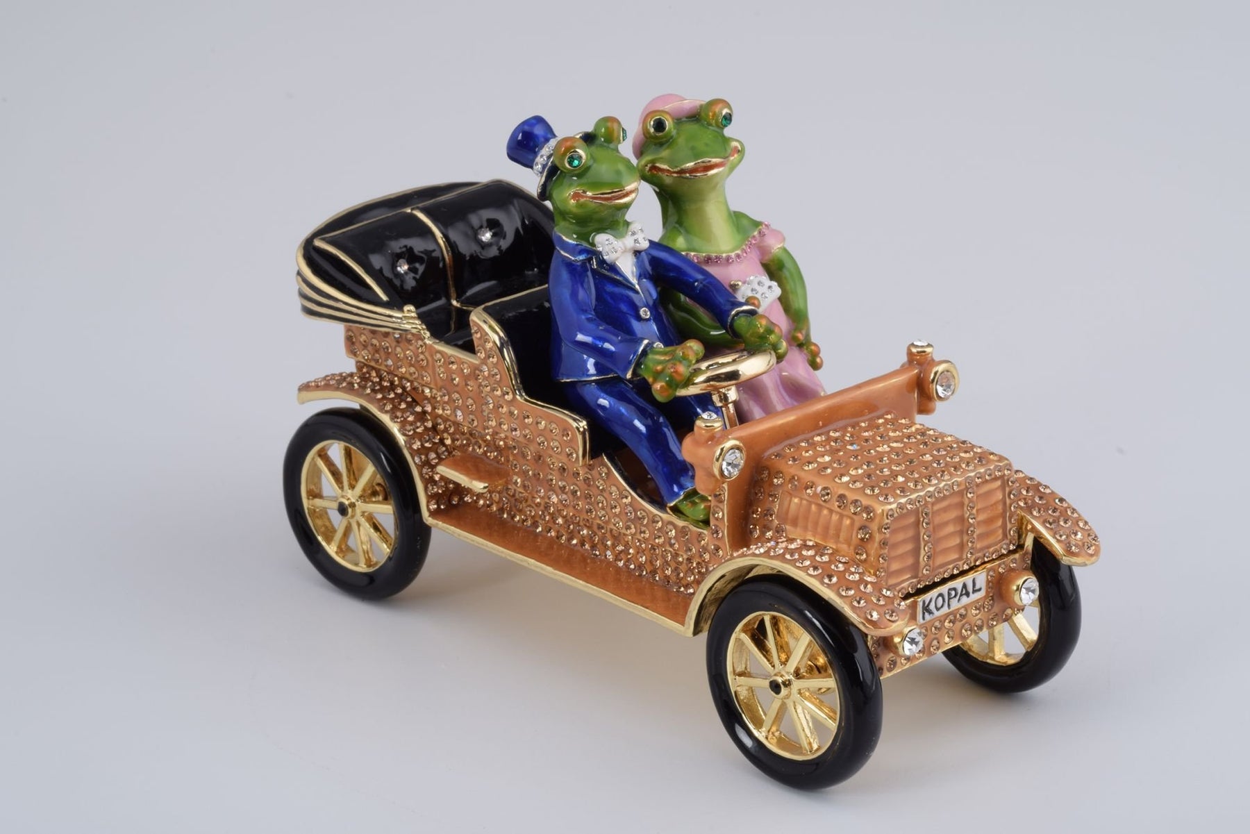 Keren Kopal Mr. & Mrs. Frog Car
