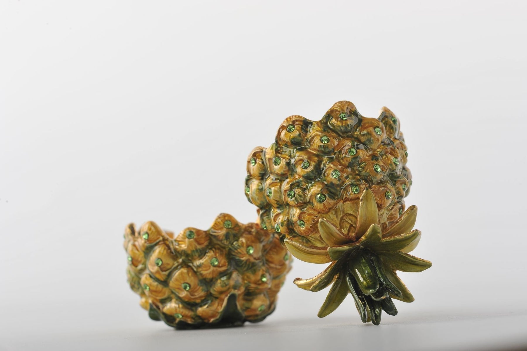 Keren Kopal Pineapple Trinket Box