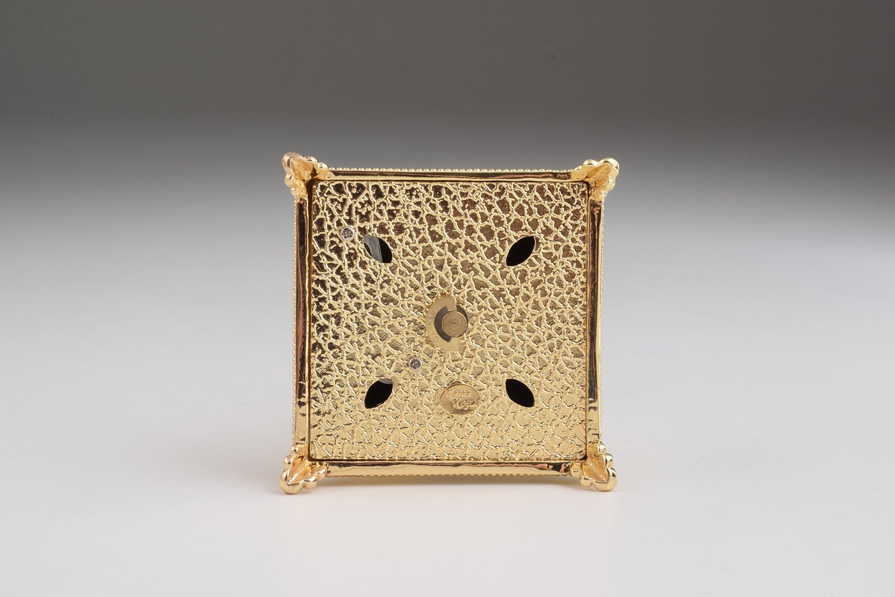 Keren Kopal White Harp