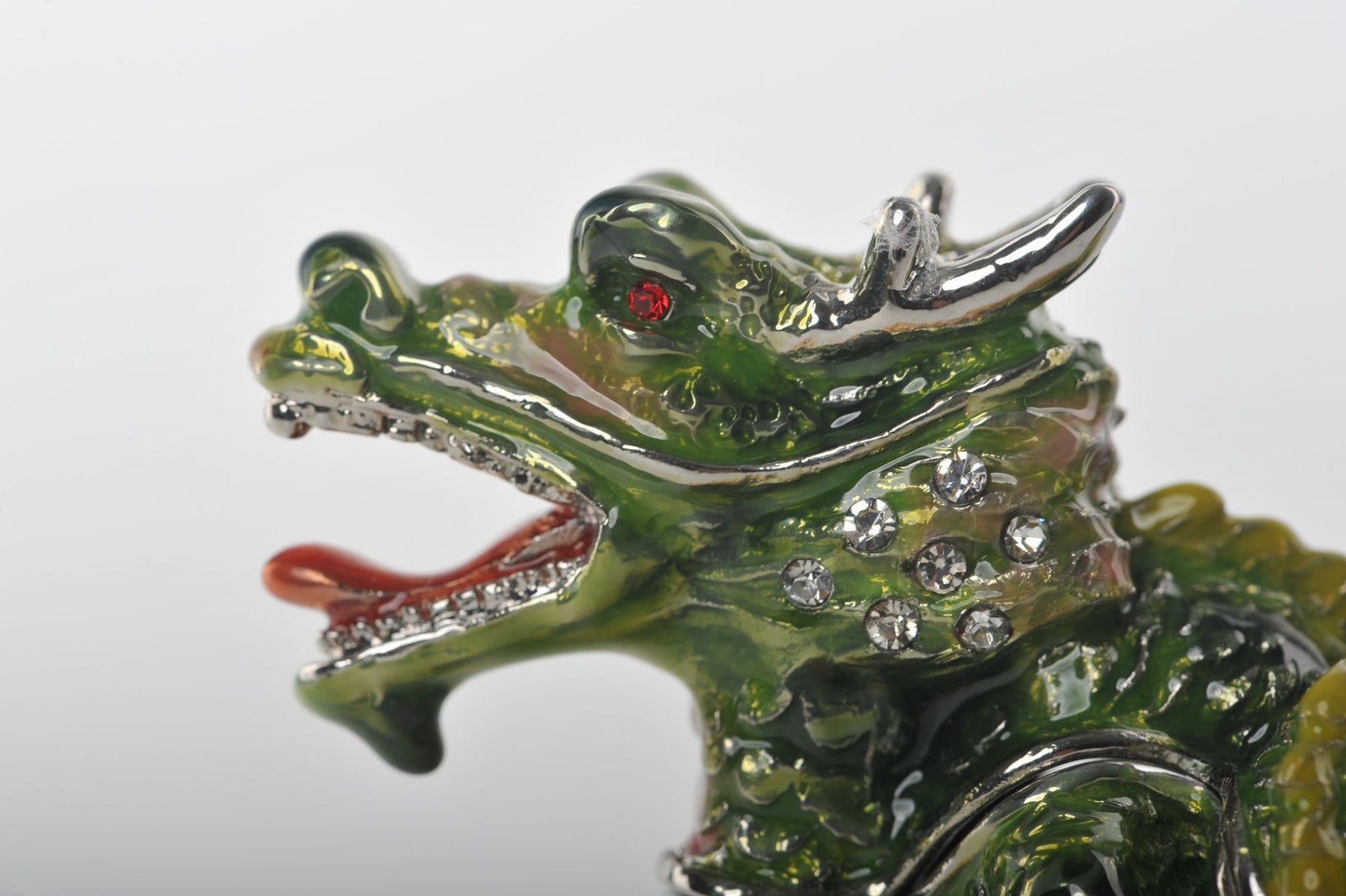 Keren Kopal Zodiac Dragon Laying on Hand