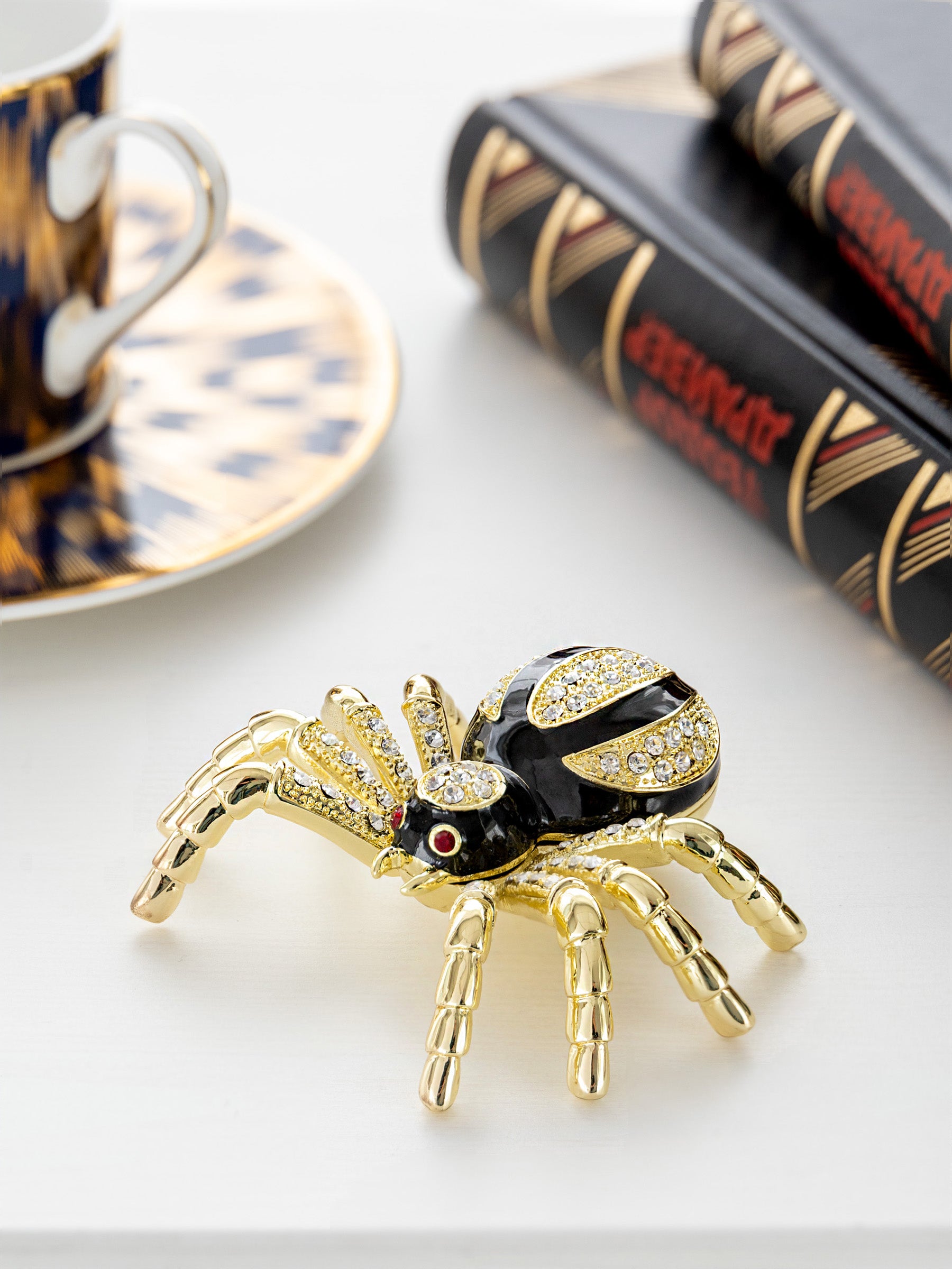 Keren Kopal Gold & Black Tarantula Spider