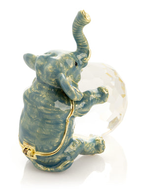 Keren Kopal Elephant on Crystal