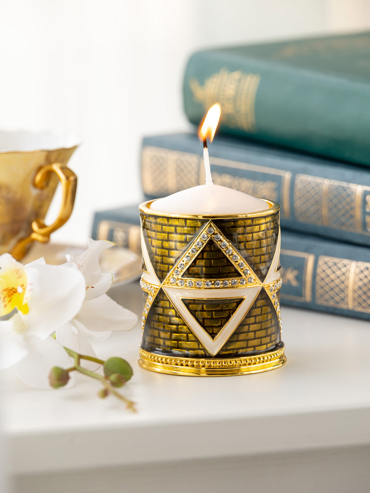 Golden Brown Decorated Candle Holder with Triangles Pattern