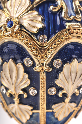 Œuf de Fabergé bleu jouant de la musique