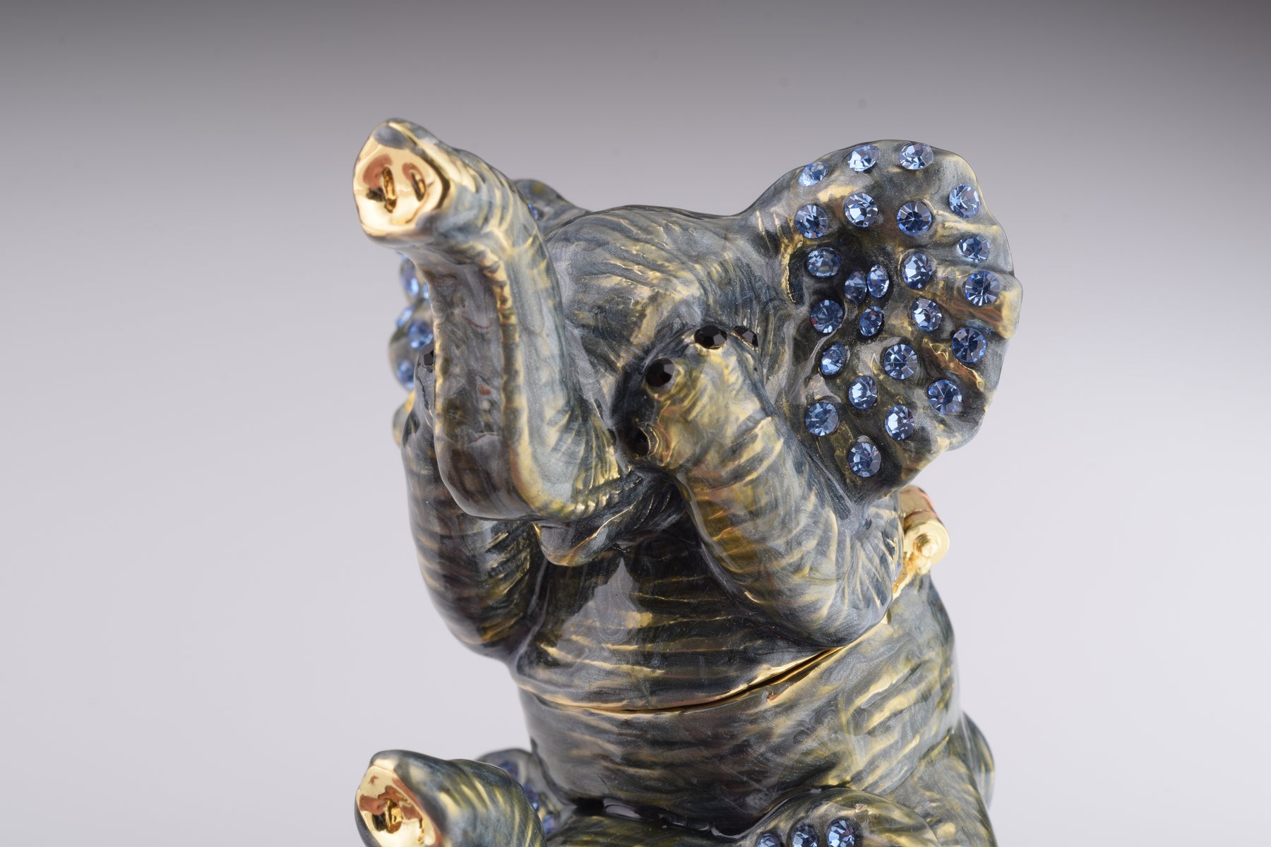 Keren Kopal Three Elephants