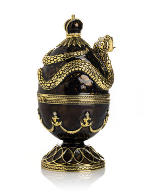 Schwarzes Fabergé-Ei mit Drachen