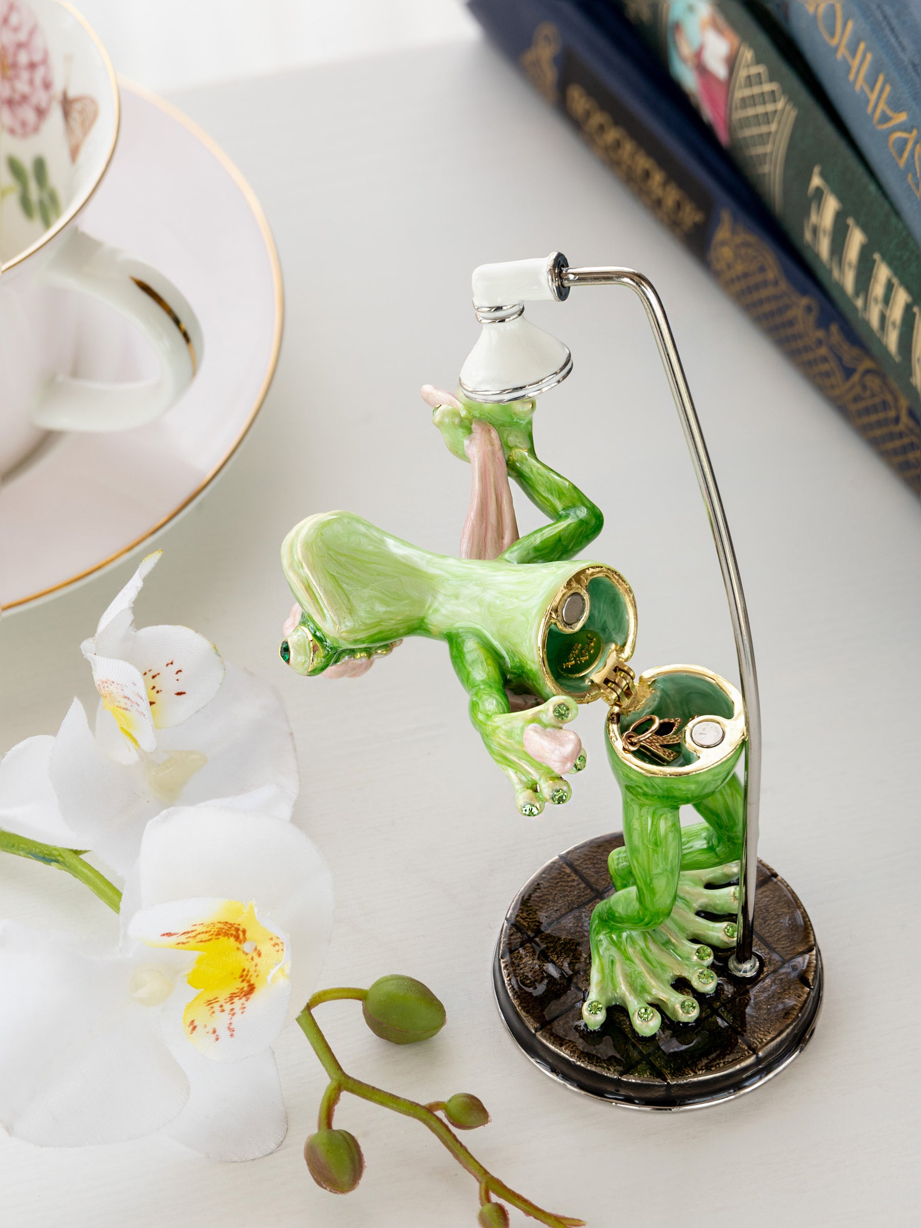 Frog Taking a Shower Trinket Box with Pink Towel