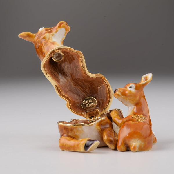 Mère Bambi avec Enfant