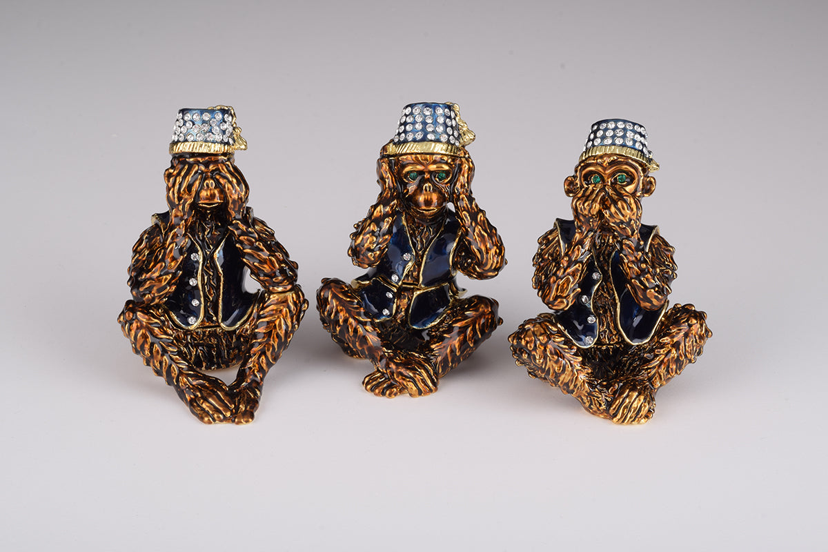 Three Wise Monkeys "see no evil, hear no evil, speak no evil"