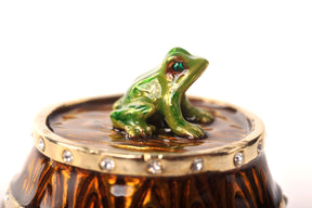 Keren Kopal Frog & Lizard on a Barrel  58.50