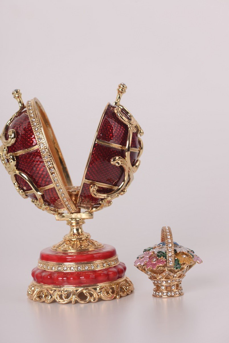 Keren Kopal Red Faberge Egg with a Removable Flower Bouquet  114.00