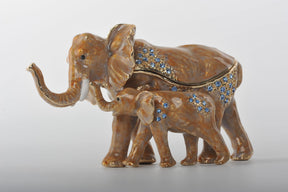 Keren Kopal Two Elephants  55.75