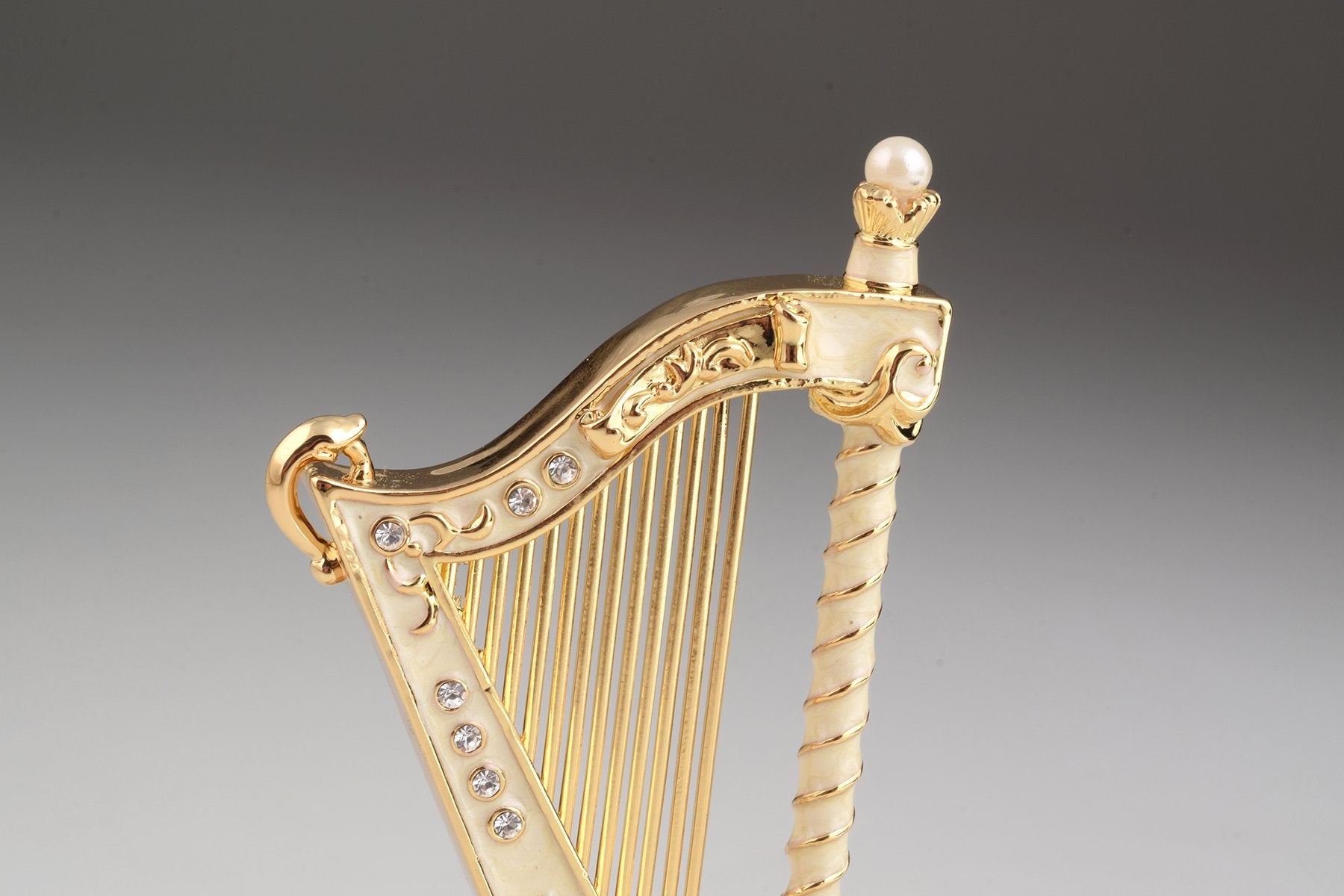 Keren Kopal White Harp  99.00