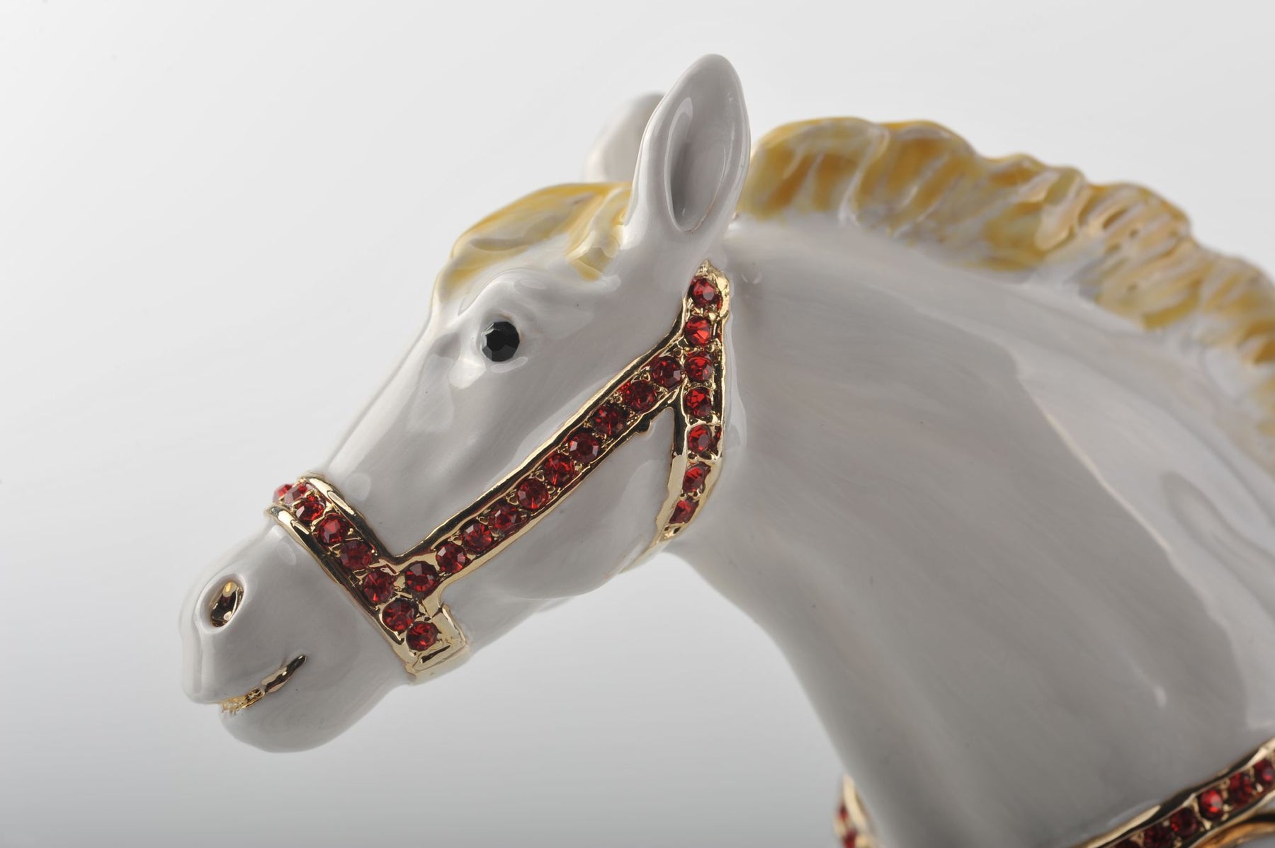 Keren Kopal White Horse with Crystal Saddle  137.50