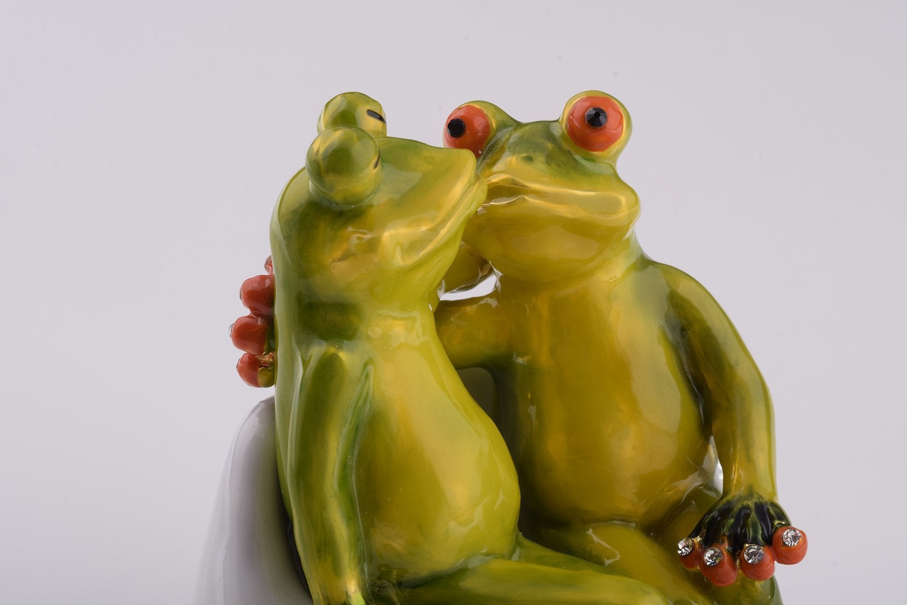 Two Frogs Sitting Together trinket box Keren Kopal